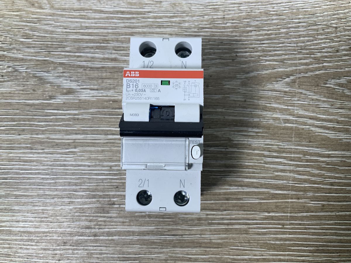 DS201 B16 A30